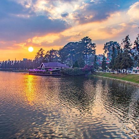 Victorian Hotel Dalat Экстерьер фото