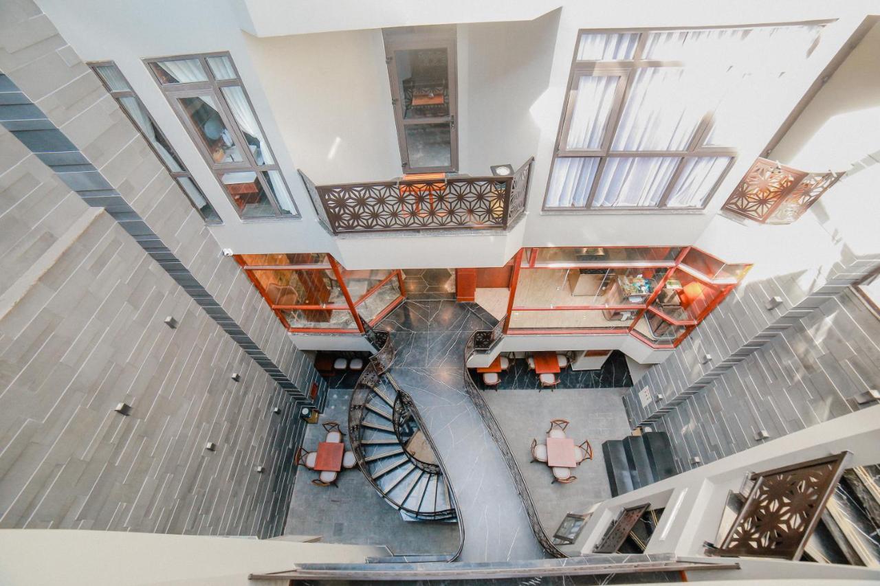 Victorian Hotel Dalat Экстерьер фото